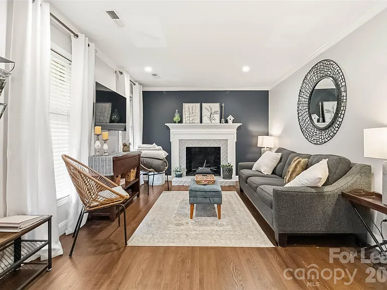 4231 Firethorne Rd — Photo 5