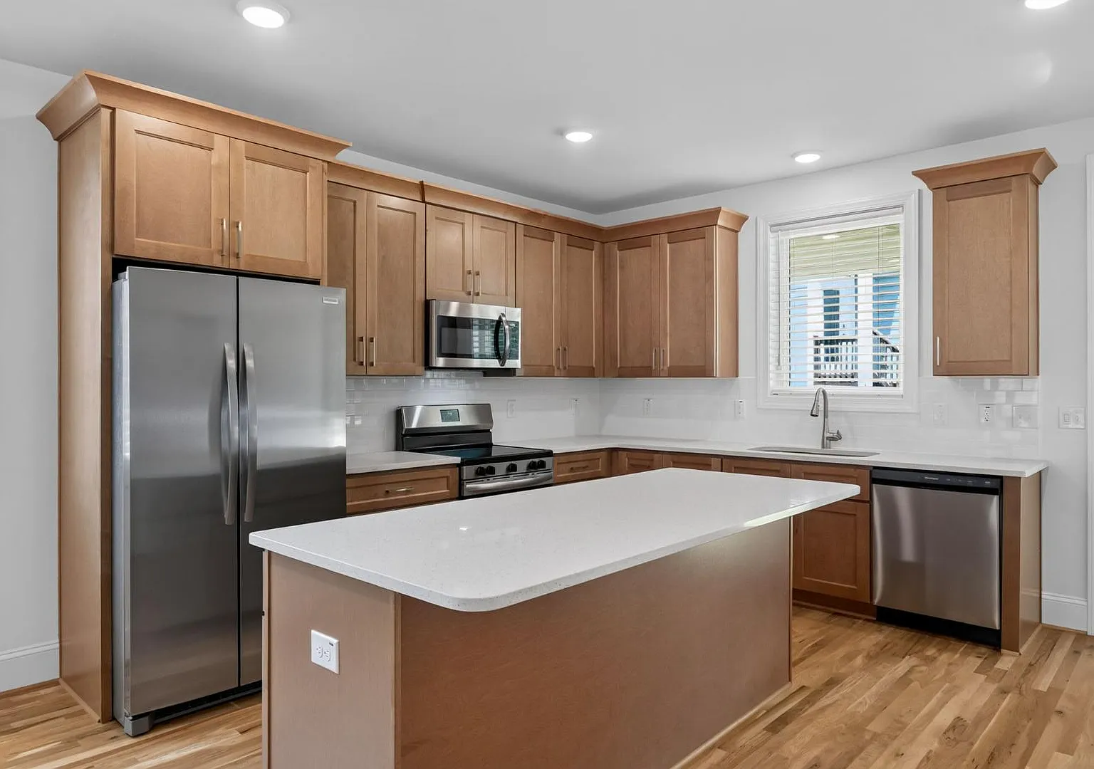 3807 Burt Dr — Photo 1