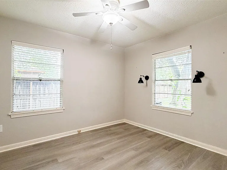 7007 Housman St — Photo 12