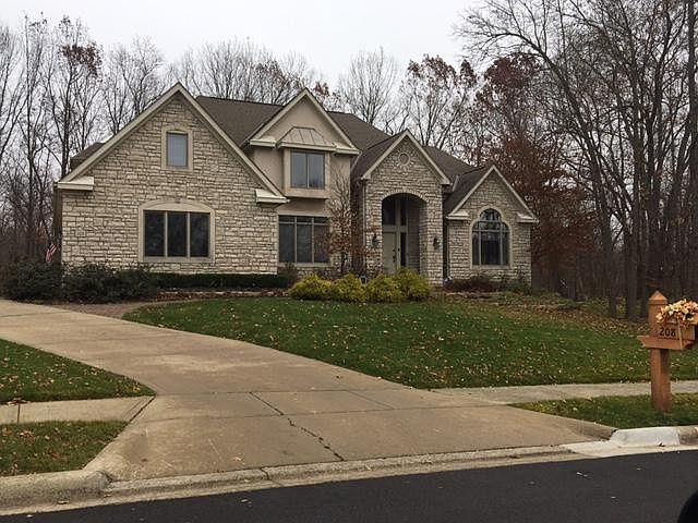 1st image of 208 Aspenknoll Dr