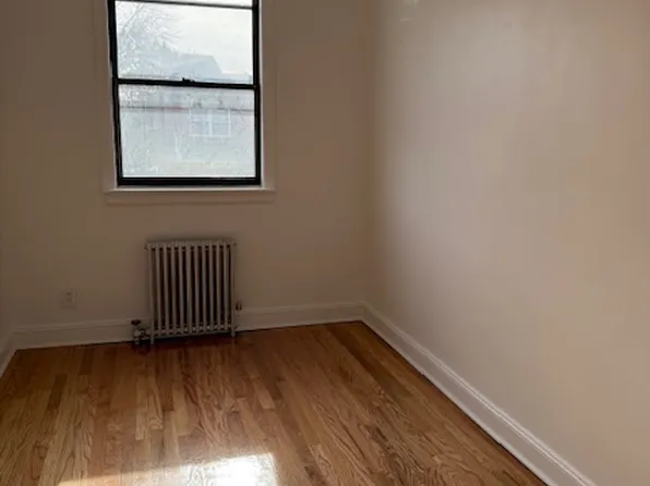 144-30 Jewel Avenue image 7 of 9