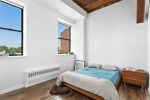 Rented by Compass | media 33