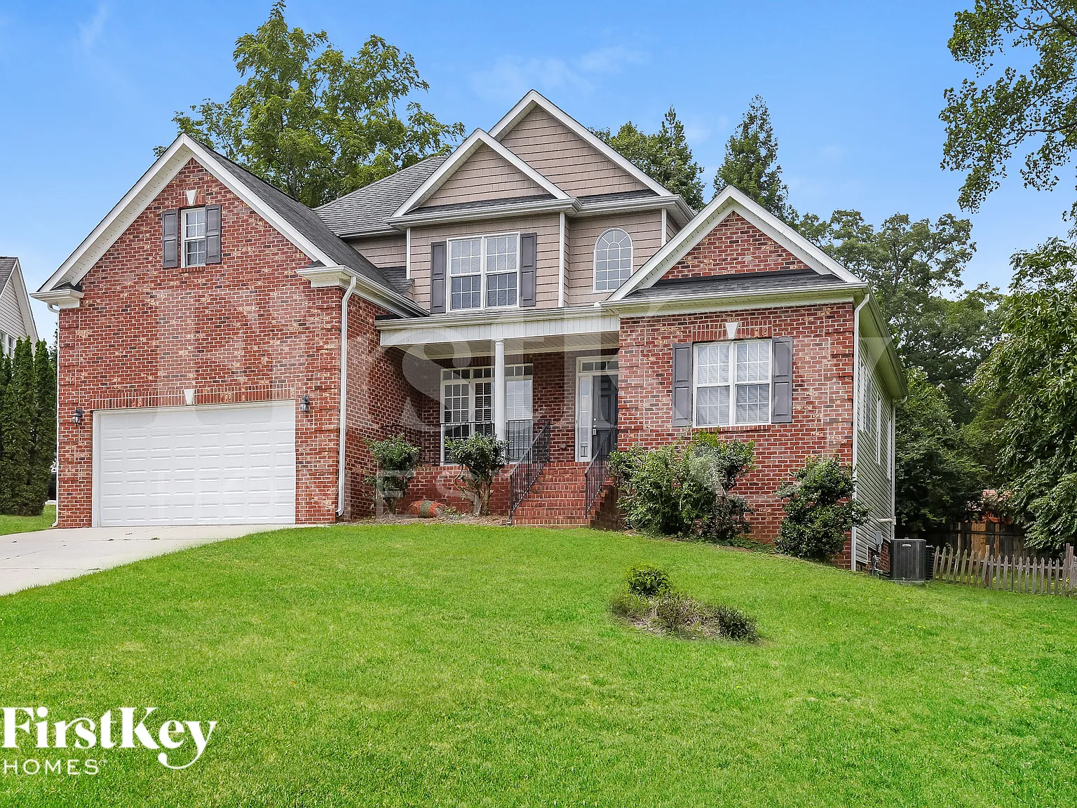 3 bed, 2.5 bath, 2390 sqft, $3,010 — Photo 2