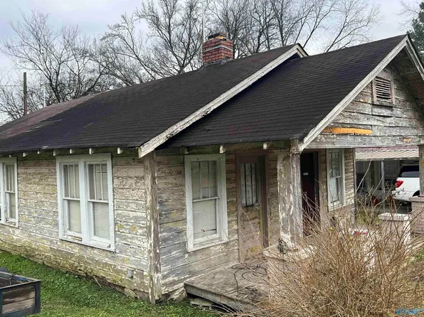 831 N 35th St, Gadsden, AL 35904