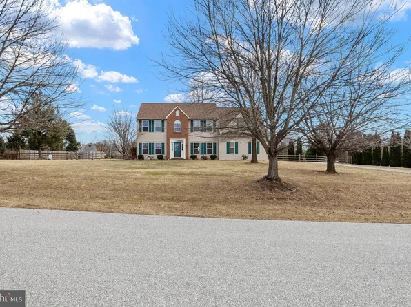 15 Field Stone Dr, Cochranville, PA 19330
