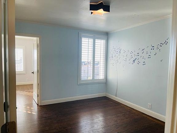 5th image of 1855 27th Ave