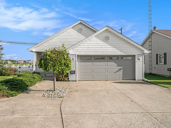 2688 W Genesee St, Lapeer, MI 48446