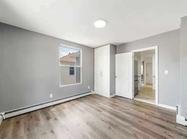 906 76th Street image 6 of 20