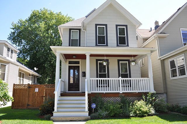 1st image of 3233 Cuyler Ave