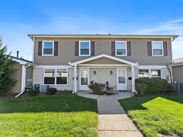 1311 Kingsbury Dr Unit E, Hanover Park, IL 60133