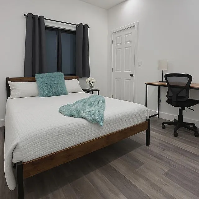 2 bed, 1.0 bath, 600 sqft, $1,685 — Photo 1