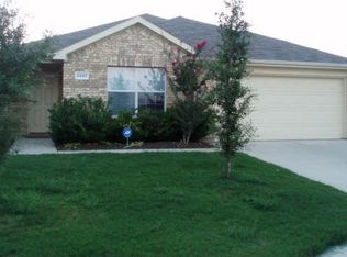 2807 Brookhurst Dr, Grand Prairie, TX 75052