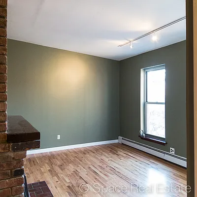 Rented by Space Real Estate | media 50