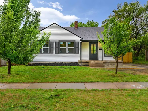 921 N Parkwood Ln, Wichita, KS 67208