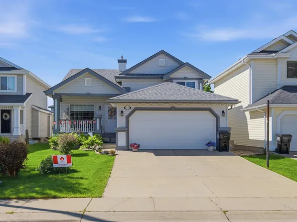11715 11b Ave NW, Edmonton, AB T6J 7E5