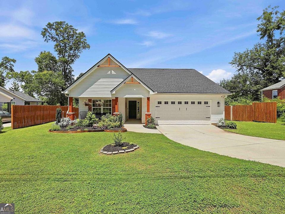 1st image of 16 Watson Dr