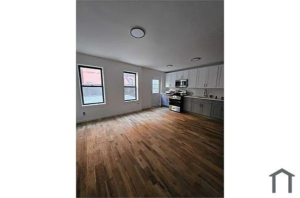 Building Photo - 762 Beck St #3