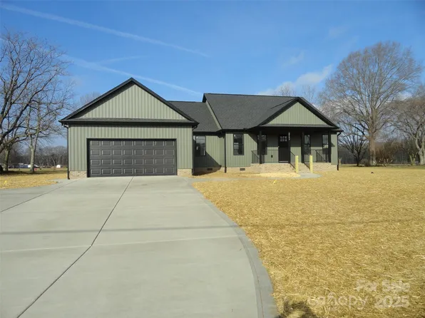 2793 Buffalo Shoals Rd, Newton, NC 28658