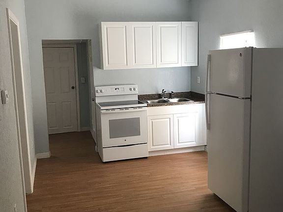 2nd image of 816 N New York Ave