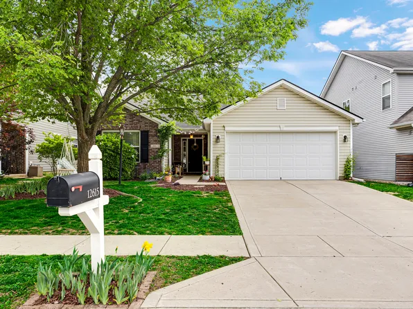 12615 Old Pond Rd, Noblesville, IN 46060