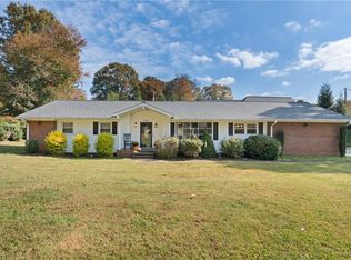 5601 Folkstone Rd, Pfafftown, NC 27040