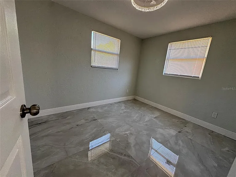 1825 134th Ave — Photo 10
