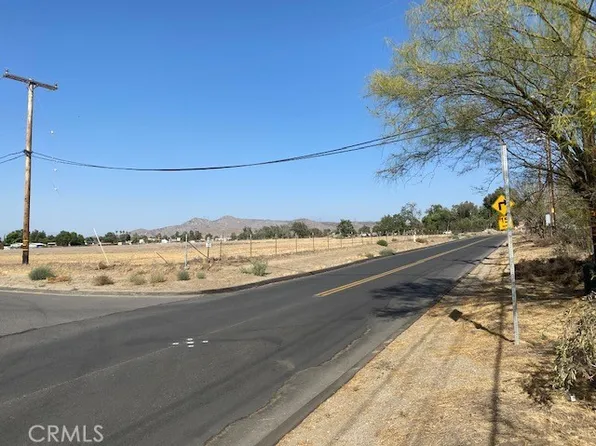 11 Saint Bell Ave, Nuevo, CA 92567