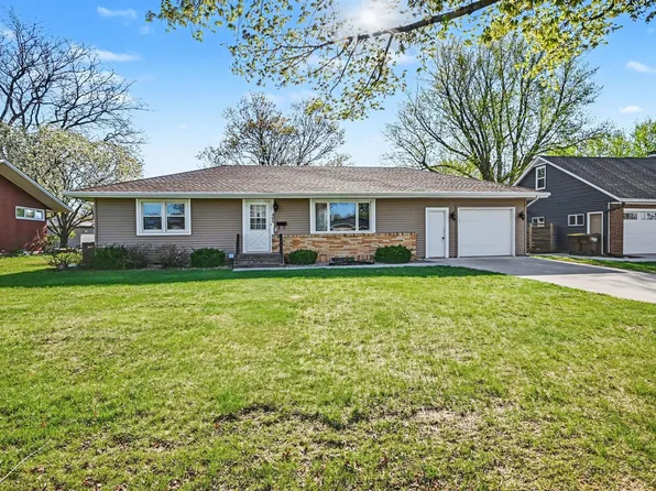 405 Lincoln Ave N, New Prague, MN 56071