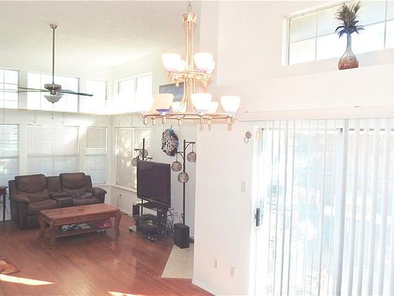 3rd image of 1008 Silver Spruce Dr
