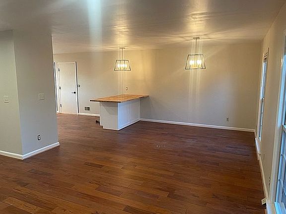 2nd image of 502 Finchley Ct