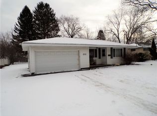 212 Allen Rd, North Syracuse, NY 13212