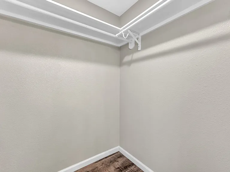 604 Pine St — Photo 27