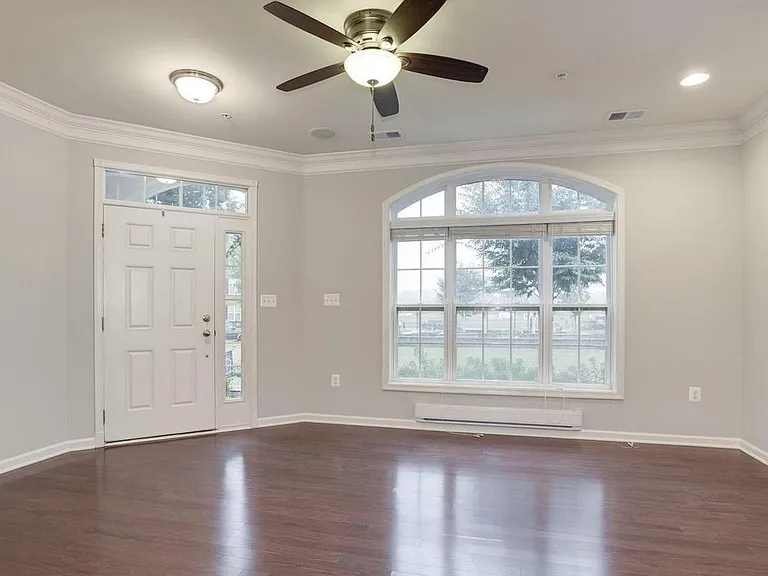 43017 Clarks Mill Ter — Photo 9
