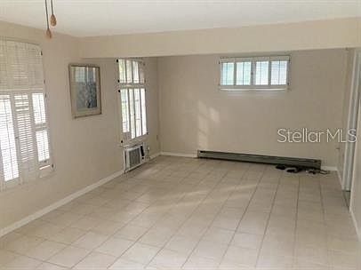 3rd image of 1854 Highland Park Dr S Unit E