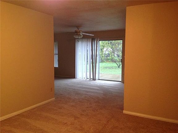 4th image of 1010 Fairmeadows Cir