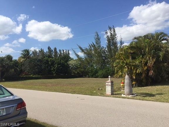 3rd image of 1013 SW 15th Ter