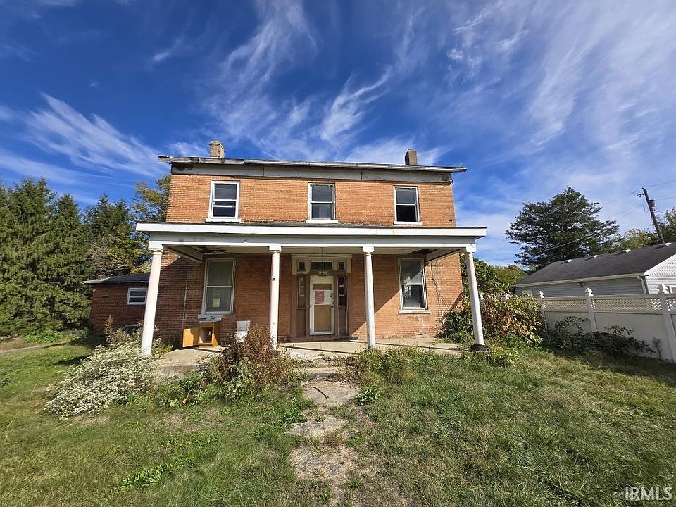 1st image of 1735 E 38th St