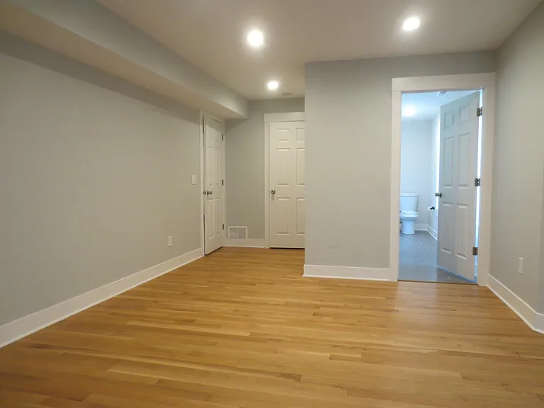 4403 Franklin Blvd — Photo 26