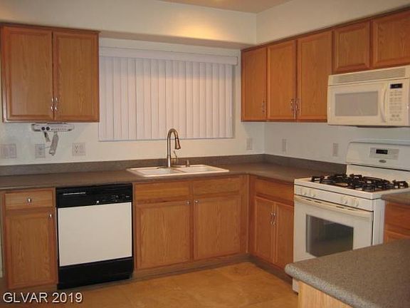 3rd image of 4839 Marco Polo St