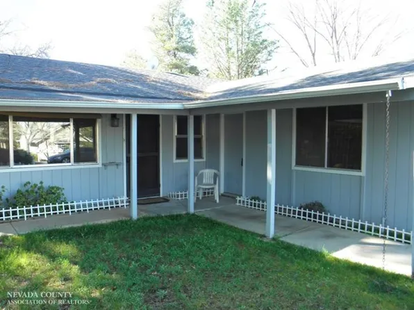 18177 Lake Forest Dr, Penn Valley, CA 95946