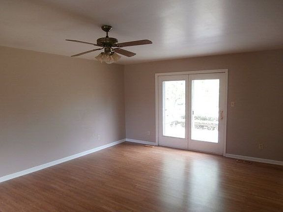 3rd image of 5653 Crany Creek Dr