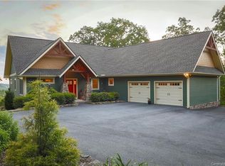 242 Shadow Run Rd, Hendersonville, NC 28792