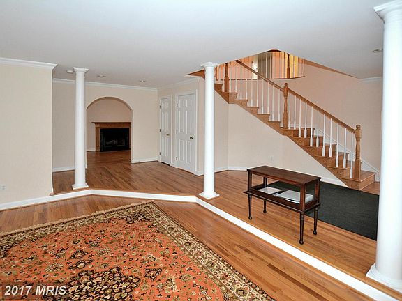 3rd image of 311 N Lee St