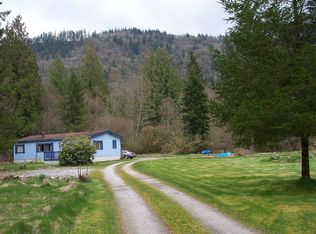 6851 S Pass Rd, Maple Falls, WA 98266