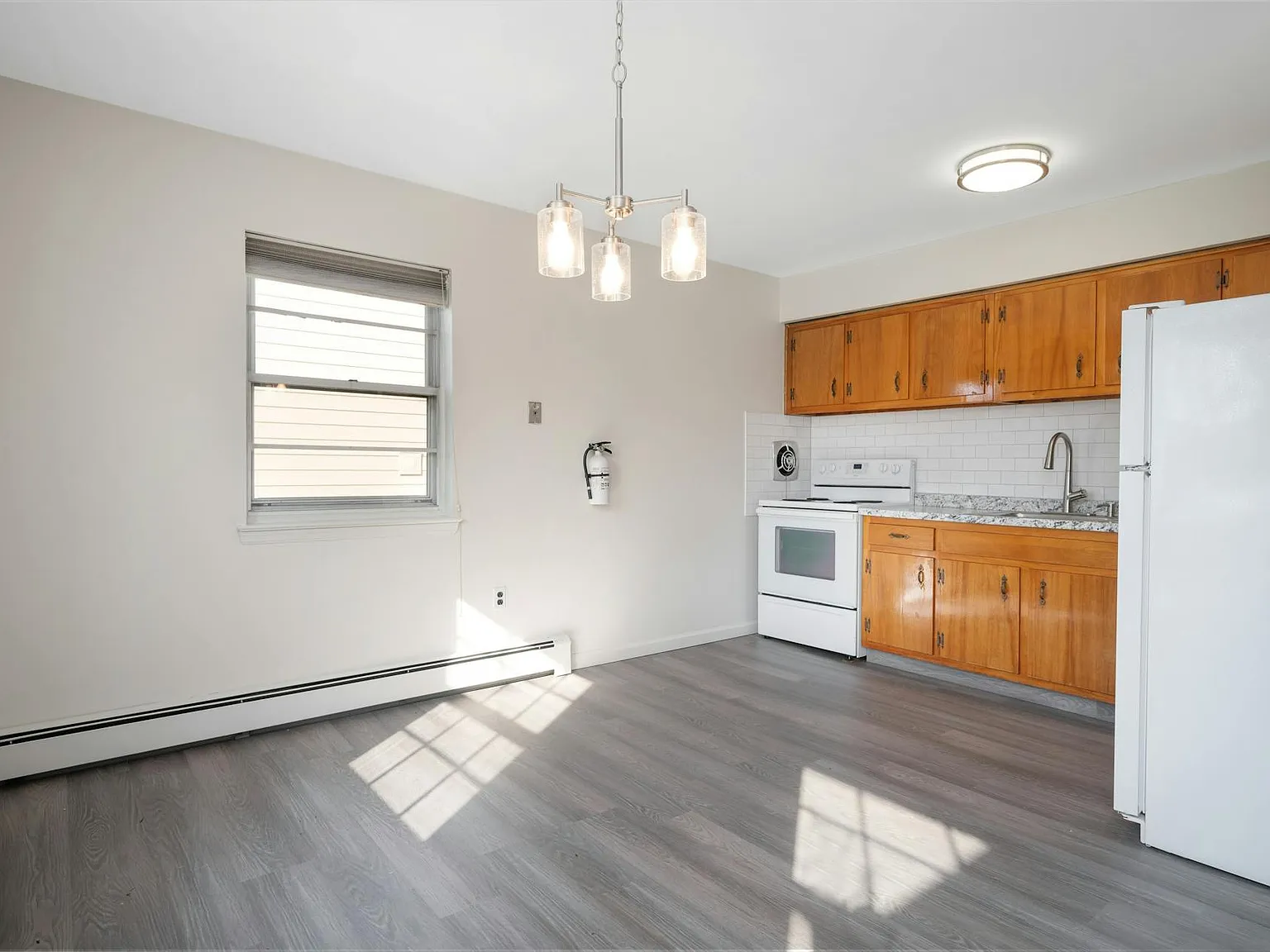 2 bed, 1.5 bath, $2,700 — Photo 3