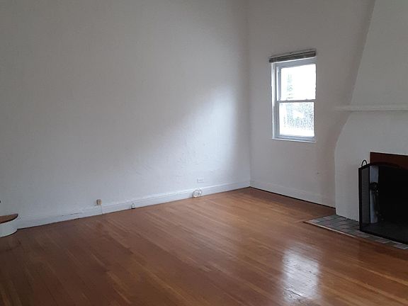 Living room (right of prior photo)