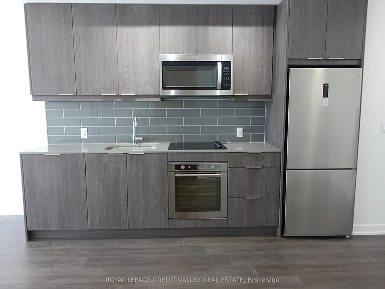 32 Forest Manor Rd #401 — Photo 15
