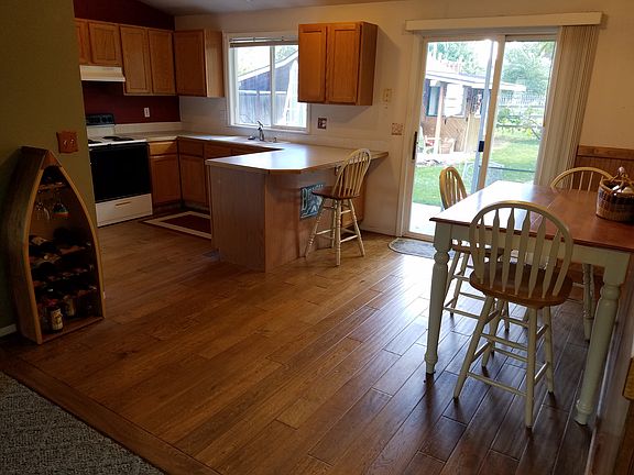 Solid oak flooring