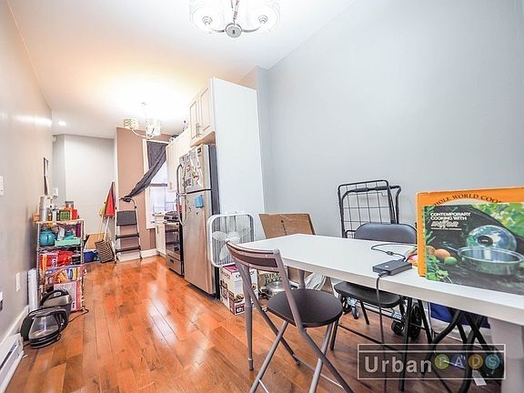 5th image of 1372 Putnam Ave #1LL