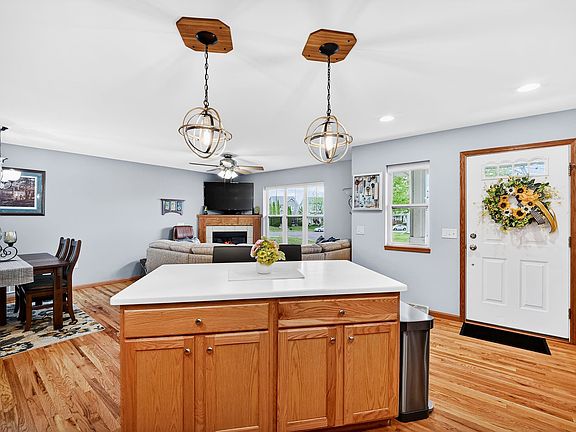 4th image of 5124 Merwood Ln